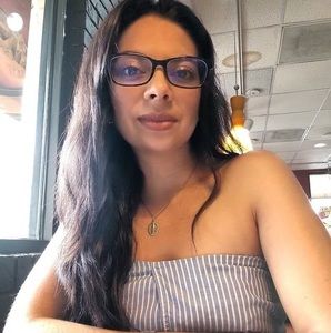 Meet your Posher, Mónica